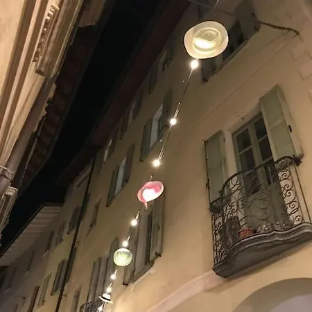Sui Tetti Di Pietra