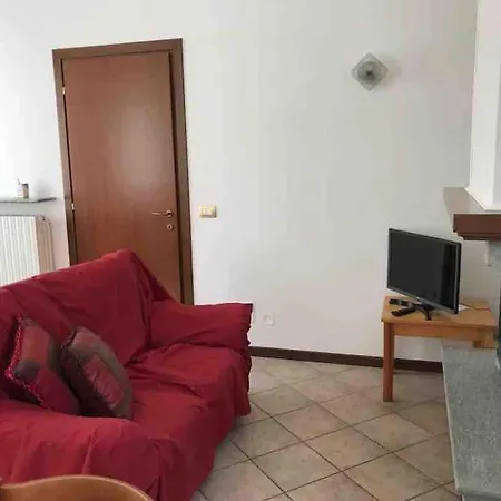 Sui Tetti Di Pietra *