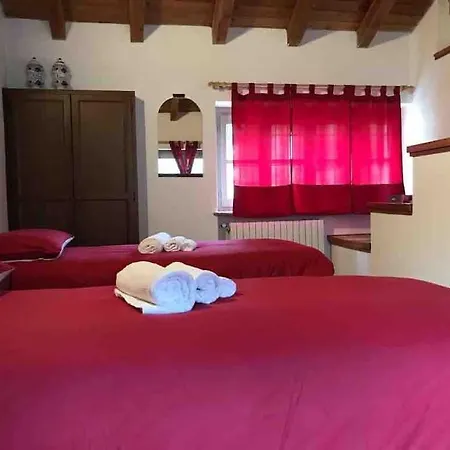 Sui Tetti Di Pietra 公寓